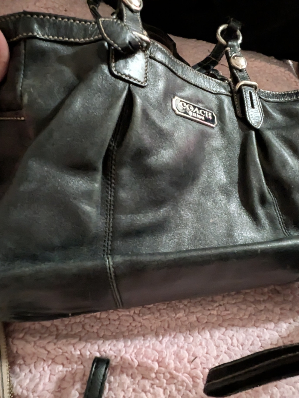 Coach Black Leather Shoulder Bag - Coach